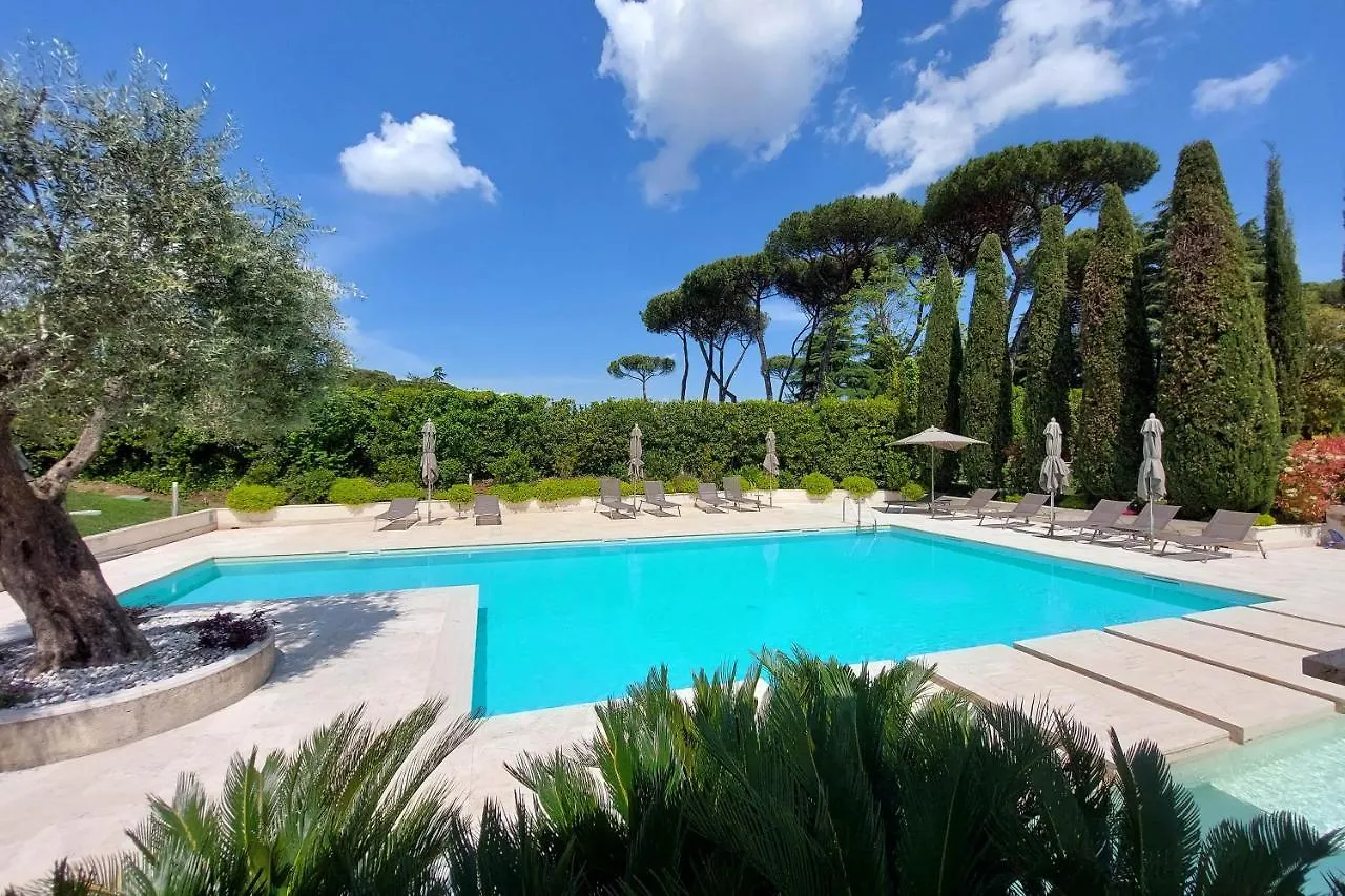 Luxury Aurelia Apartment With Swimming Pool Rome Italy