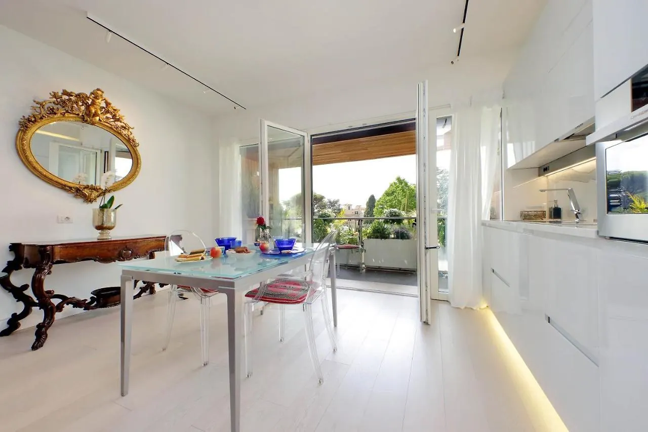 Luxury Aurelia Apartment With Swimming Pool Rome