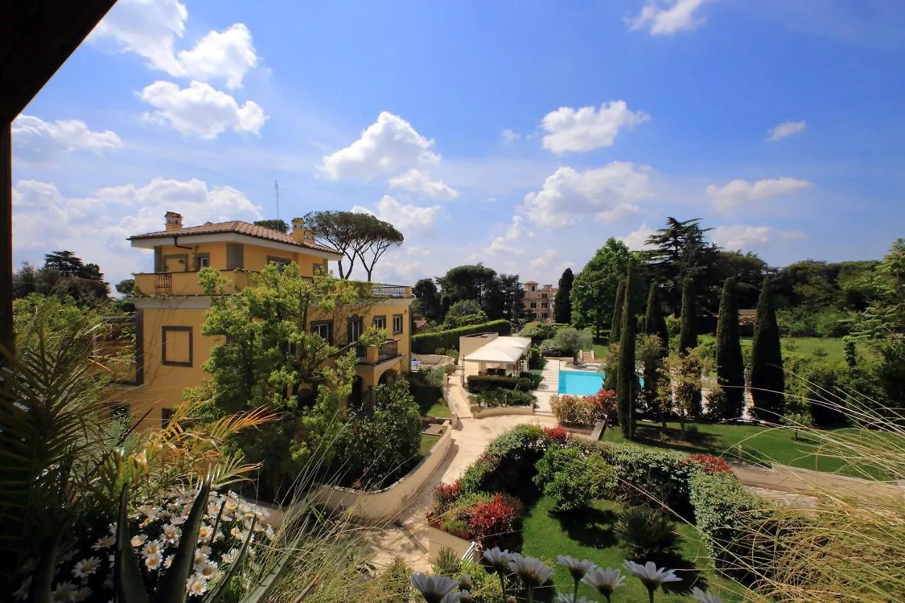 Luxury Aurelia Apartment With Swimming Pool Rome Italy