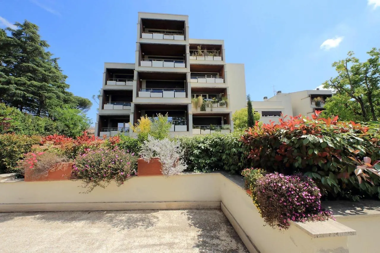 Luxury Aurelia Apartment With Swimming Pool Rome