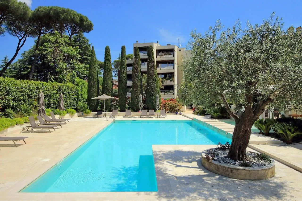 Luxury Aurelia Apartment With Swimming Pool Rome